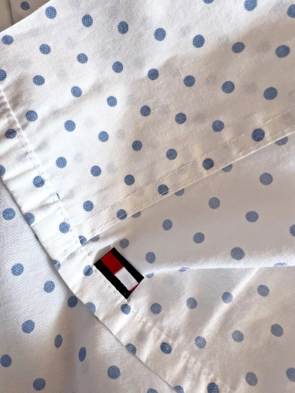 Tommy Hilfiger TWIN Flat Sheet White Blue Dots Cotton Blend Cottage Bedding NICE